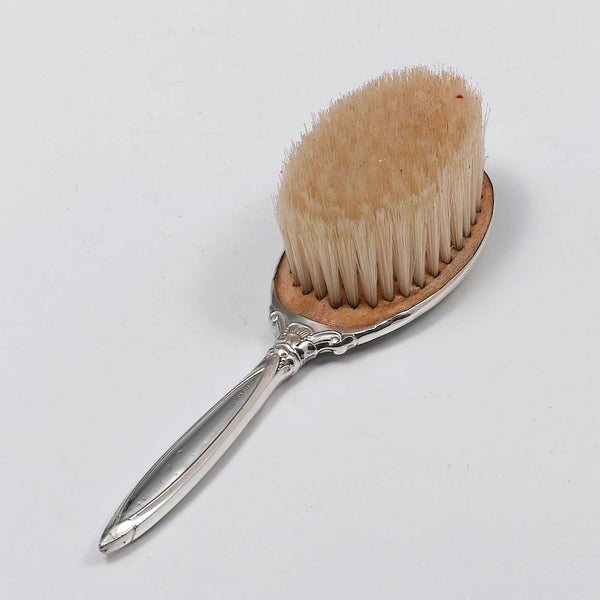 BABY BRUSH AFTER